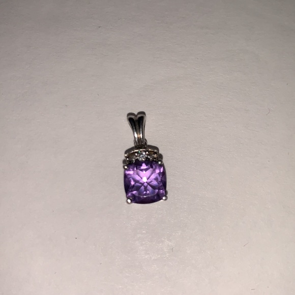 Stamped sterling silver amethyst and white topaz pendant - Picture 3 of 6
